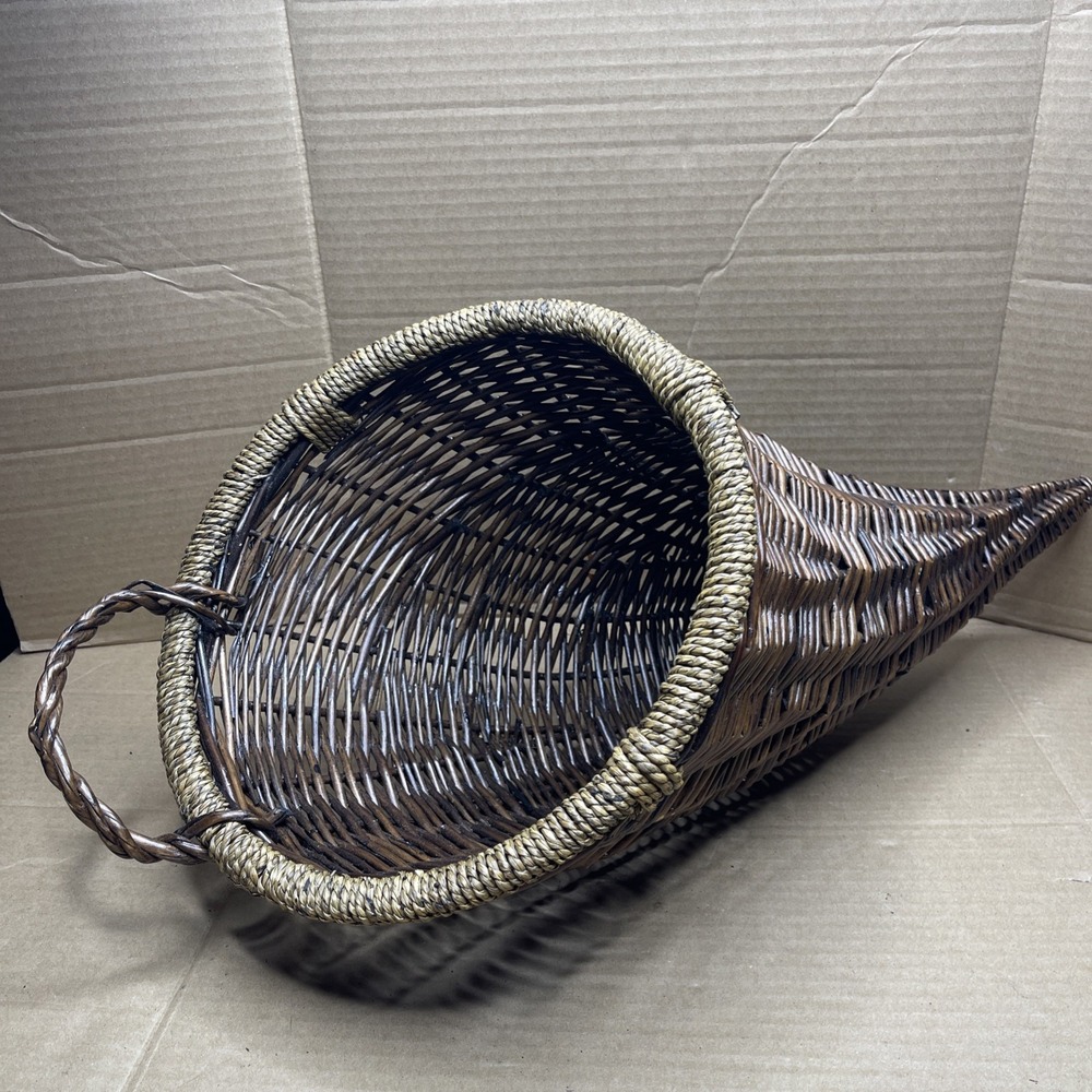 Large 22" Hand Woven Wicker Cornucopia Basket Horn of Plenty Rustic Farmhouse